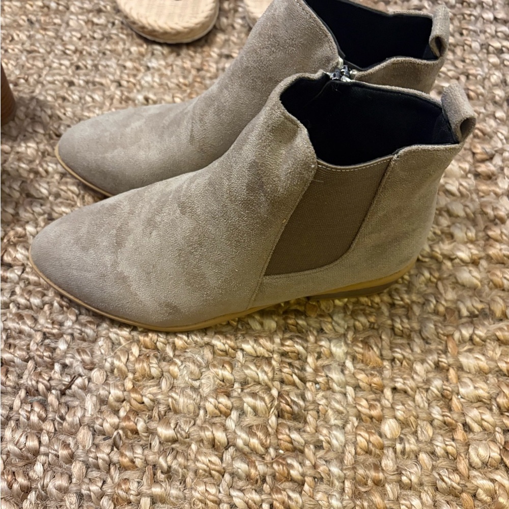 Shoe Bundle - image 5